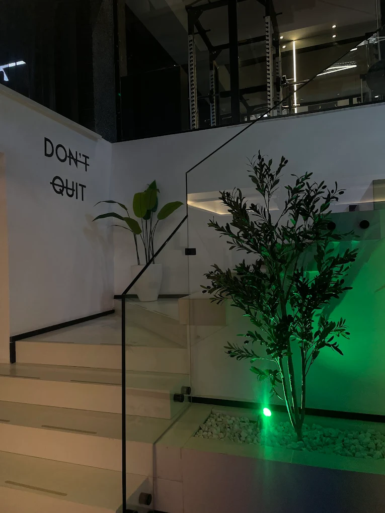 Escalier signature — Don't Quit